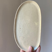 Indlæs billede til gallerivisning Fad til salt &amp; peber - blank beige
