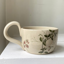 Indlæs billede til gallerivisning Kop 17 ÆRTEBLOMST
