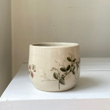 Indlæs billede til gallerivisning Kop 24 ÆRTEBLOMST

