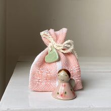 Indlæs billede til gallerivisning En MINI hjerteengel i pose - 41
