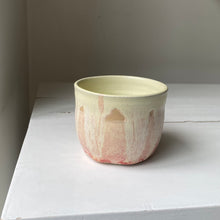 Indlæs billede til gallerivisning Kop 1
