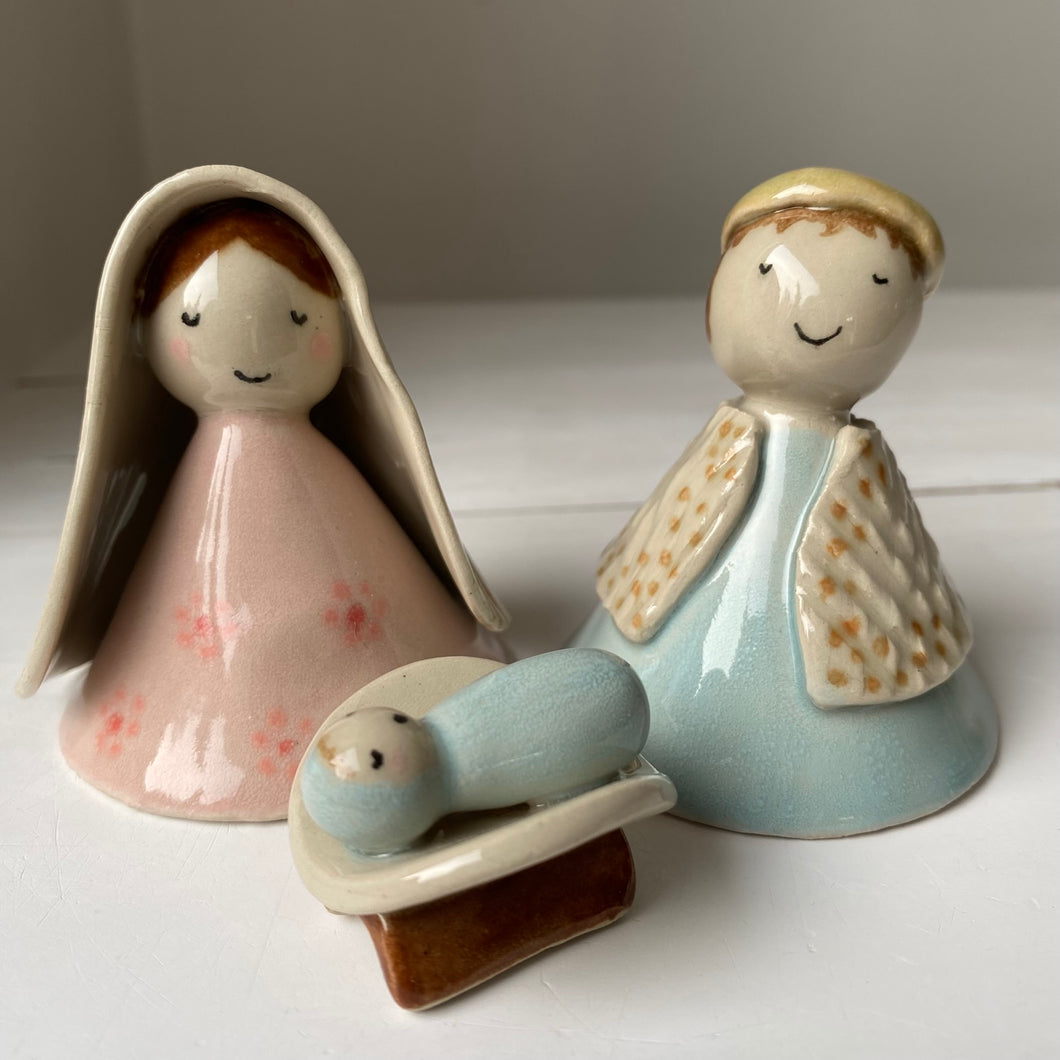 Josef, Maria og det lille barn  ❤️  STOR sæt 2