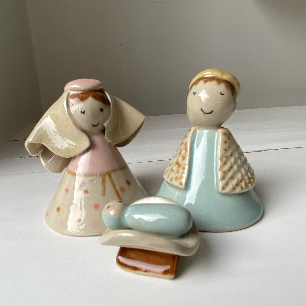 Josef, Maria og det lille barn  ❤️  STOR sæt 3