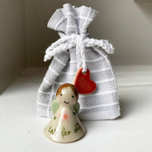 Indlæs billede til gallerivisning En MINI hjerteengel i pose - 19
