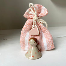 Indlæs billede til gallerivisning En MINI hjerteengel i pose - 44
